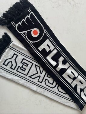 Philadelphia Flyers Black & White Scarf with Orange Detail
